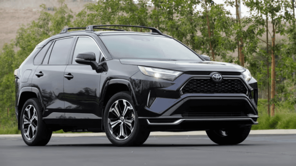 Does Toyota own Lexus?